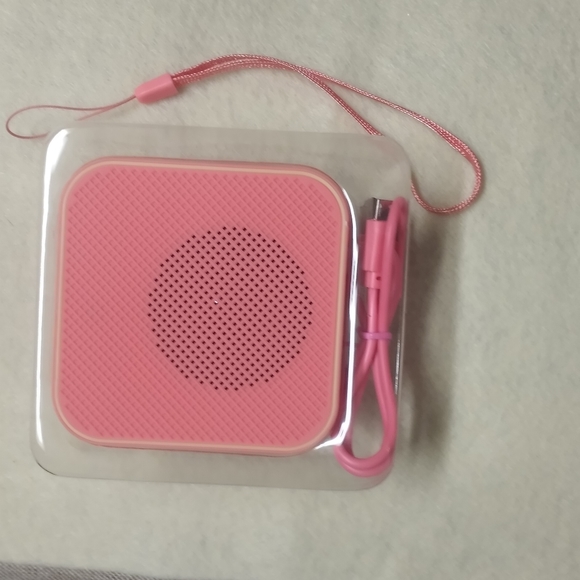 Sonix Bluetooth Speaker - Picture 3 of 3